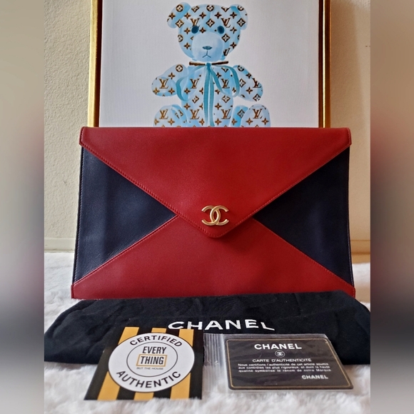 Chanel Bicolor Lambskin Clutch Bag - Picture 4 of 16